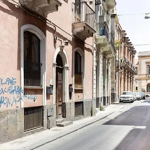 Vecchio Bastione • Unico Ambiente • • Appartamento Aeroporto di Catania Fontana Rossa